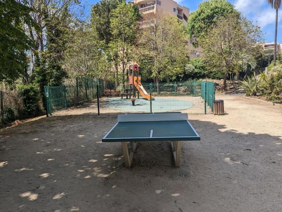 Appartement Vue Mer Sur Les Hauteurs De 니스 외부 사진